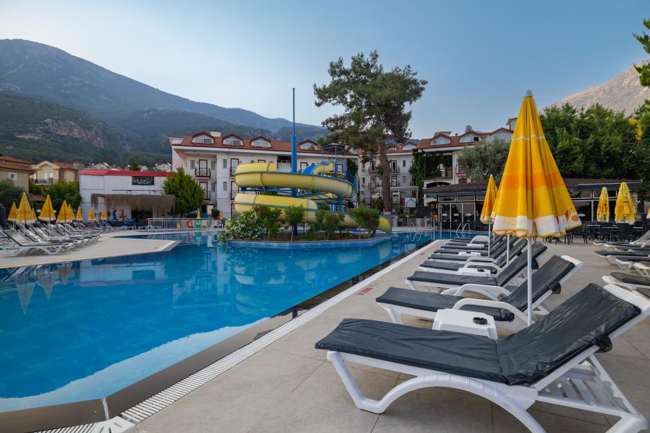 Sunshine Holiday Resort Otel